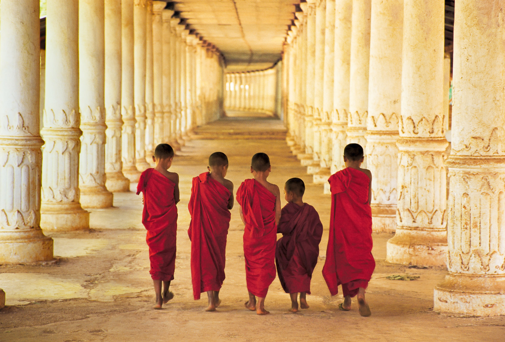 18_Myanmar_102757_v17_10inch
